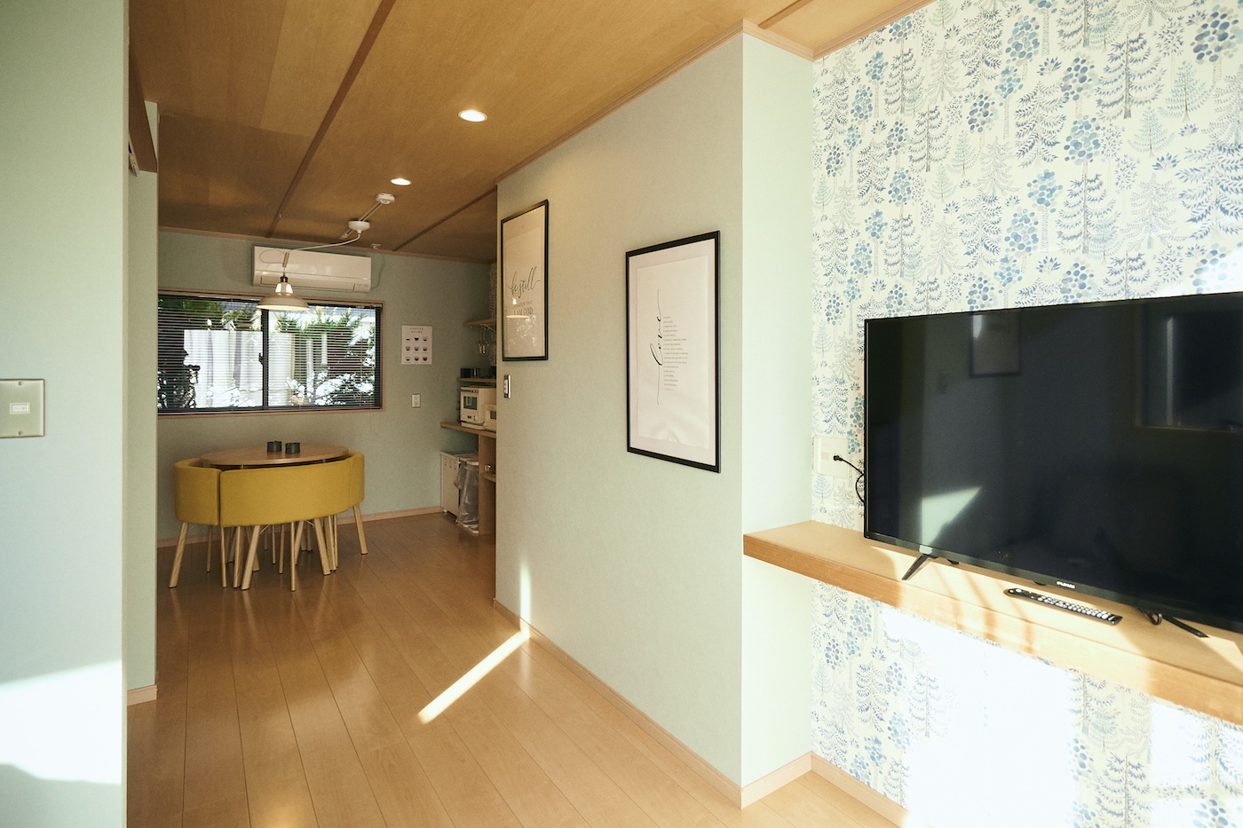 木のやさしさと光の調和 - 1